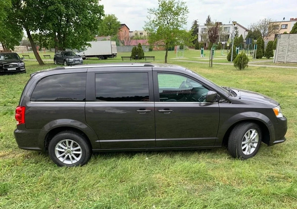 Dodge Grand Caravan cena 65000 przebieg: 60000, rok produkcji 2019 z Śrem małe 326